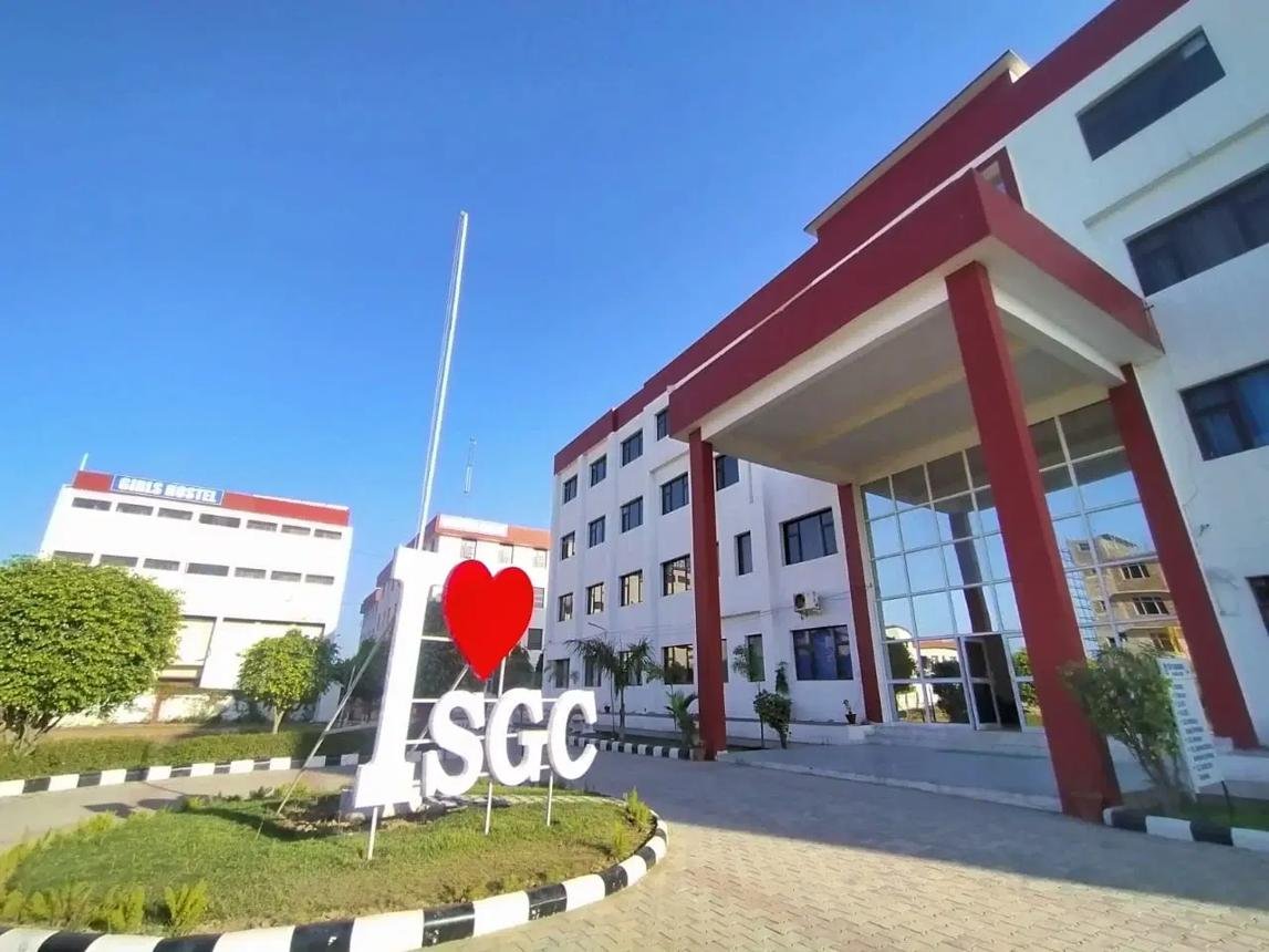 CAMPUS